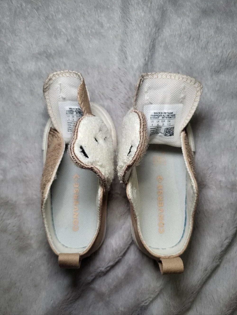 Converse Kids Tan Sneakers with Cream Bear Appliques